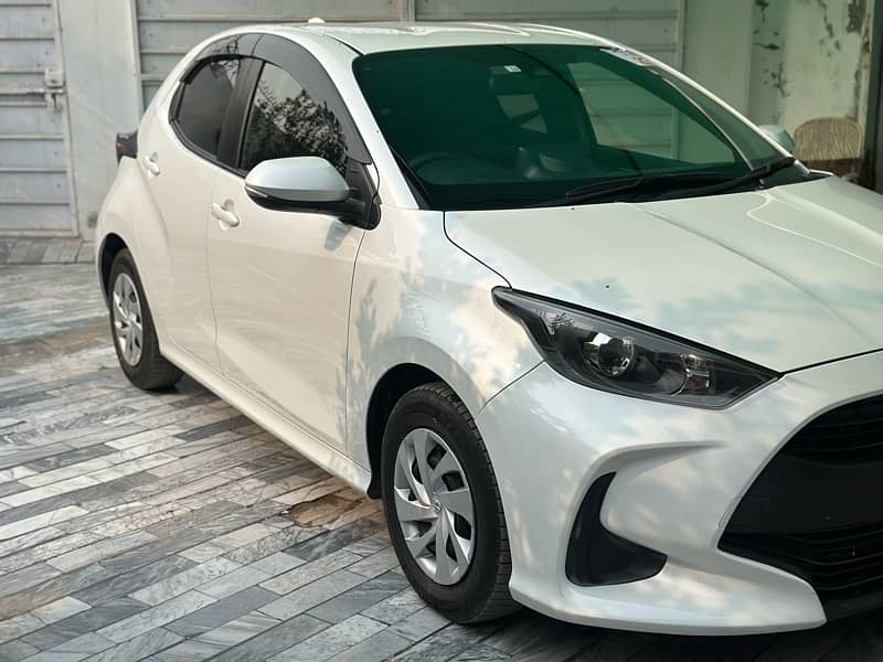 Toyota Yaris 2022 4