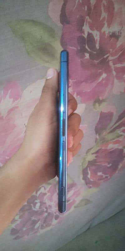 Sony Xperia Mark 1 4