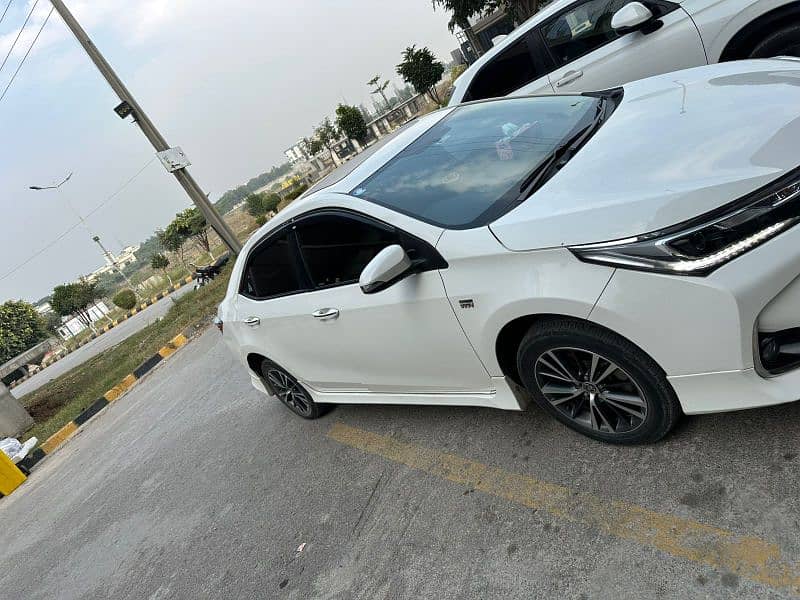 Toyota Corolla Altis 2022 bank leased 1