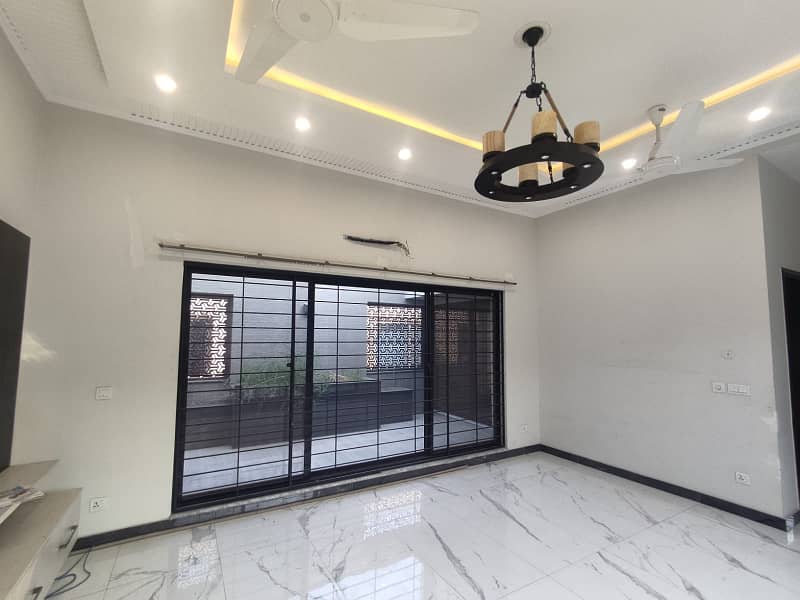 One kanal luxurious designer bungalow available for rent at prime location of DHA phase 06 18