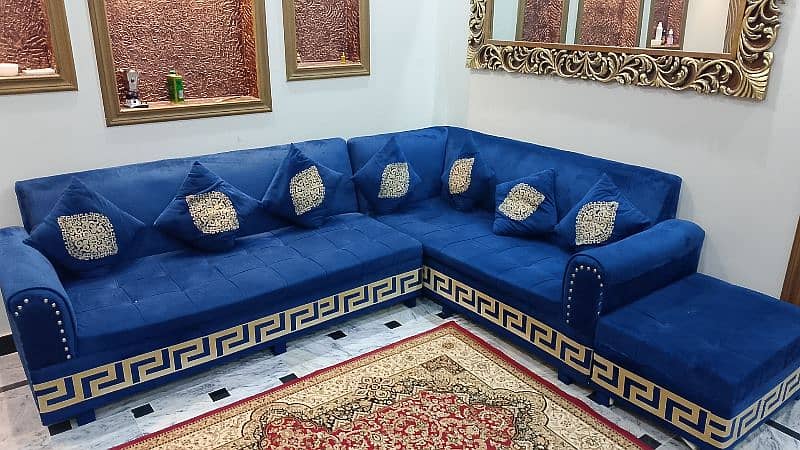 sofa in good condition 1