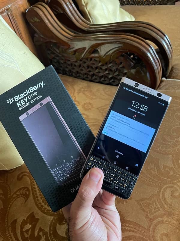 blackberry keyone bronze edition 1 of 1 in Pakistan 0