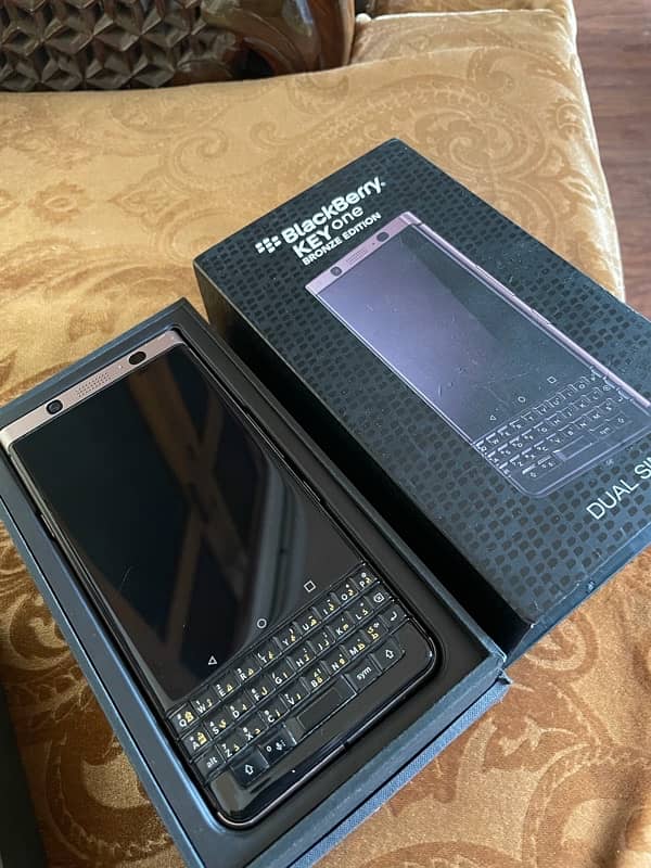 blackberry keyone bronze edition 1 of 1 in Pakistan 10