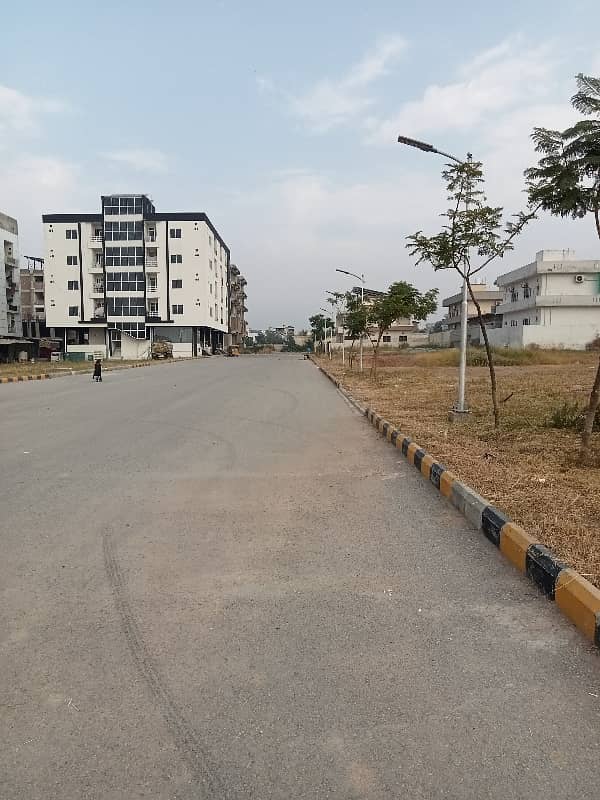 10 MARLA CORNER POSSESSION PLOT FOR SALE WITH ALL FACILITIES IN CDA APPROVED SECTOR F 17 T&TECHS ISLAMABAD 48