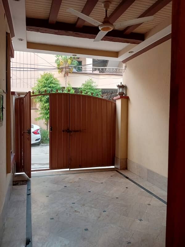 5 Marla Lower Portion Available For Rent In Johar Town M Block 6