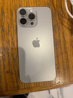 Iphone 15 Pro Max almost new