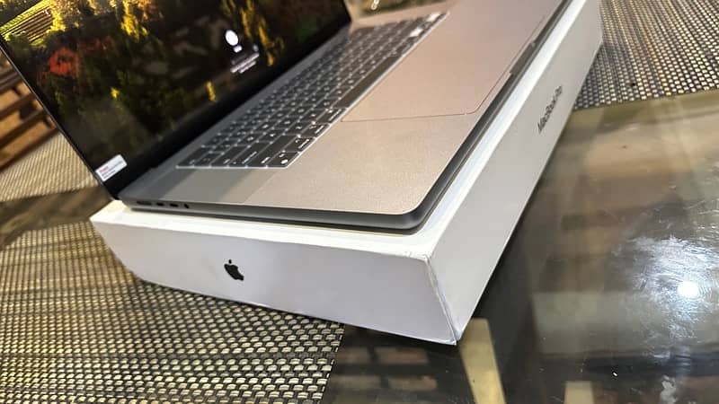 Macbook Pro M1 16 inch brand new 0