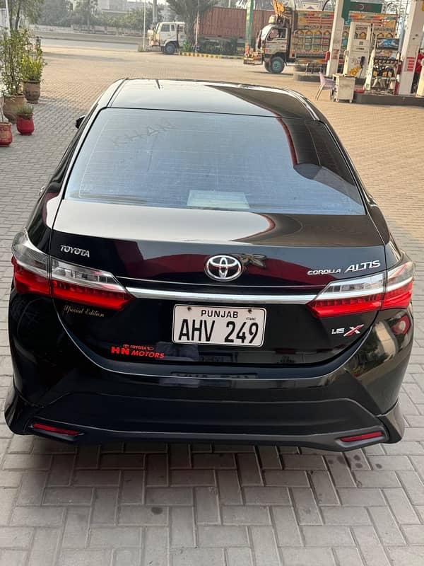 Toyota Corolla Altis 2022 SE 16