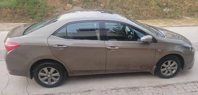 Toyota Corolla Altis Grande Nov 2016 3