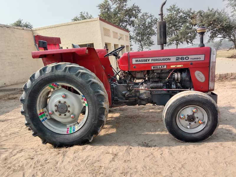 MF 260 Tractor for sale model 2004 0