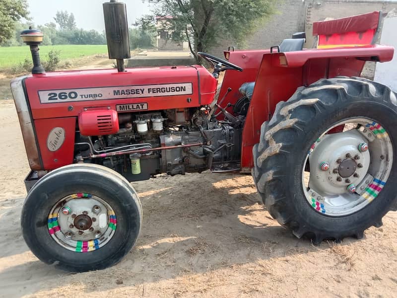 MF 260 Tractor for sale model 2004 1