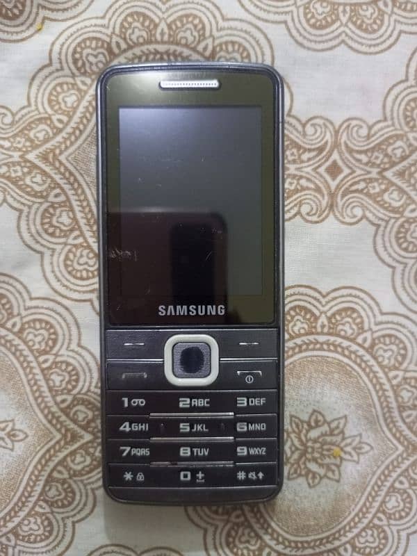 Samsung Phone 5mega Pix Oregnal phoneyy 6