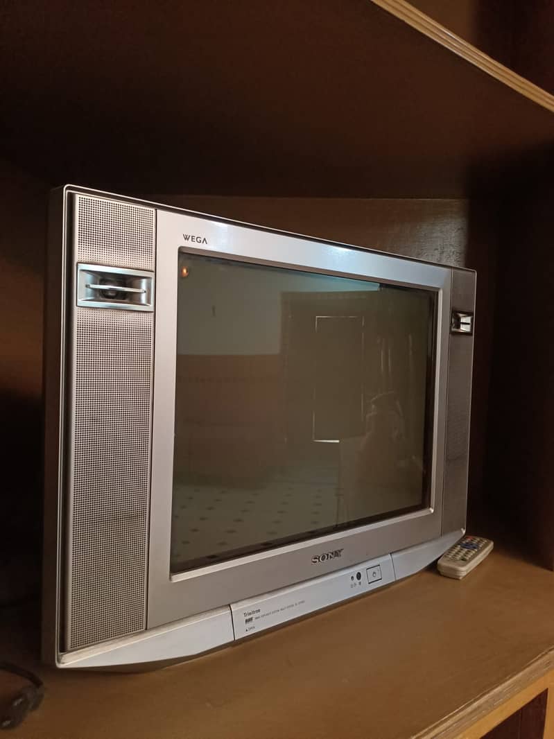 Trinitron WEGA TV 0