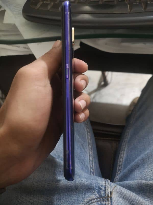 Oppo F11 1