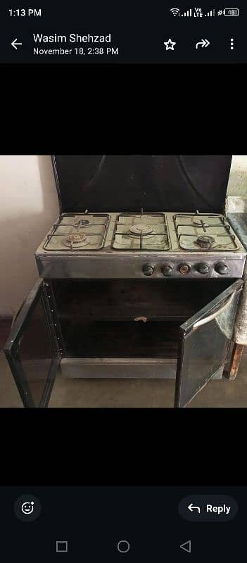 Stove with storing space in good condition 0