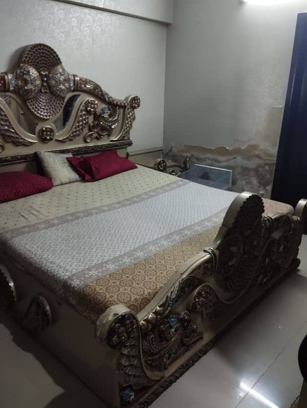 double bad with mattress best condition 3