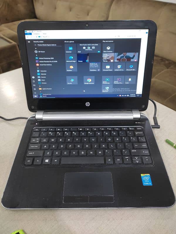 HP Core i3 4th Gen. - 4GB RAM 320GB HDD 11.6" Display 1