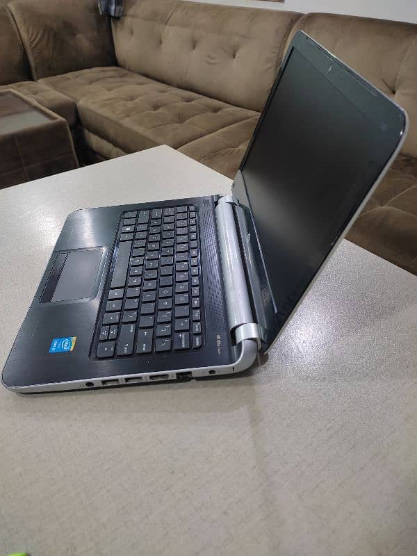 HP Core i3 4th Gen. - 4GB RAM 320GB HDD 11.6" Display 0