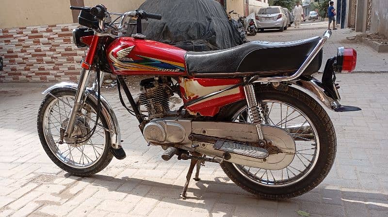 Honda CG125 2004 Lahore number 2