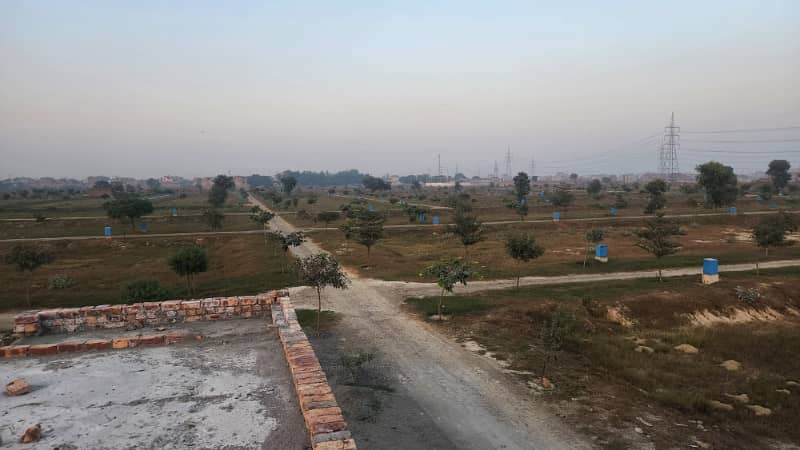 5 Marla Residential Plots For Sale on 2.5 Year Monthly Instalments with Possession on Booking Price in Zaamin City Lahore 1