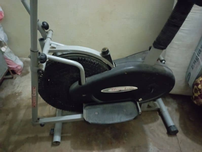 Exercise Cycle, Slimline Black 2