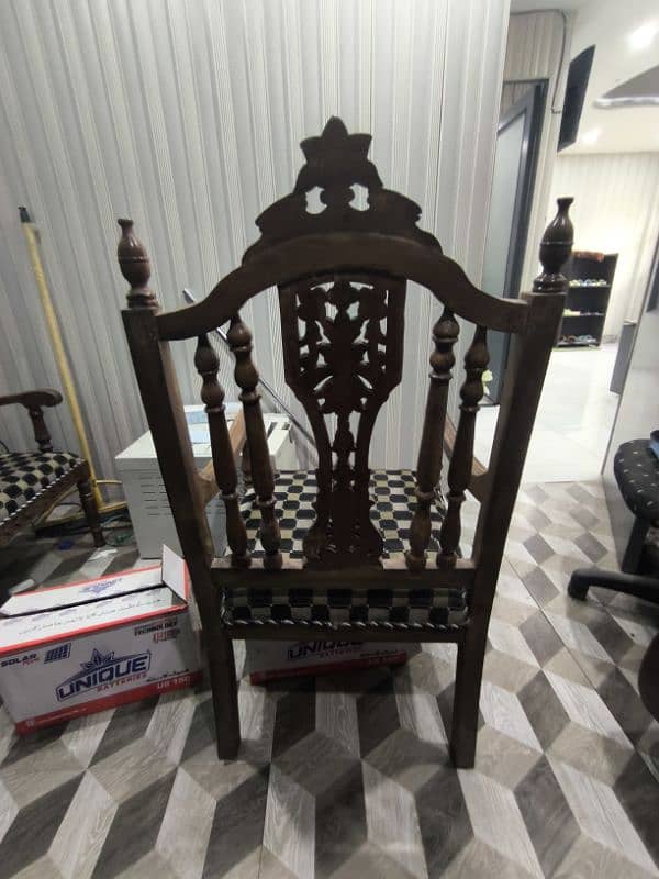 4 chinot chairs in new condition from dir 3