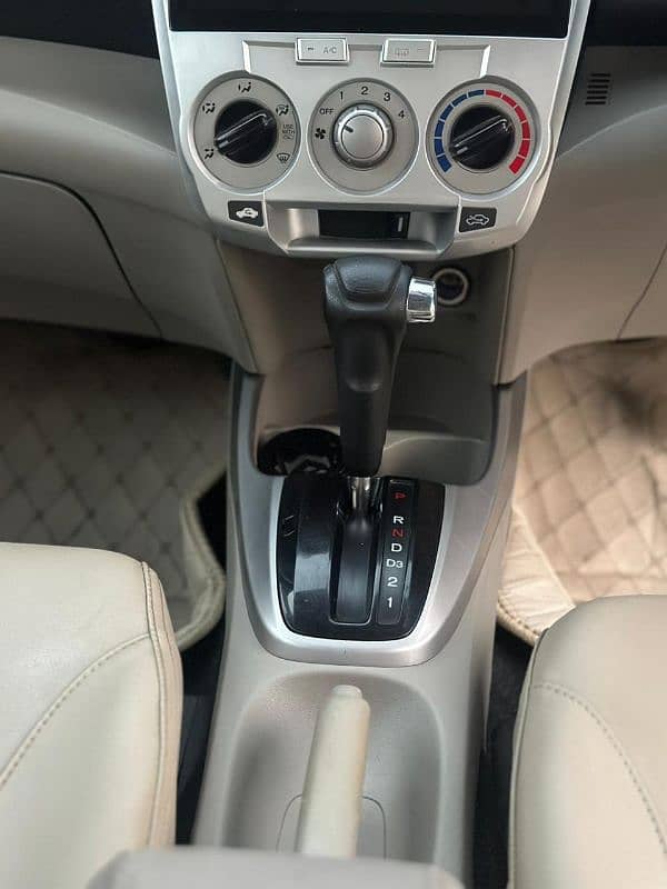 Honda City IVTEC 2018 1.3Auto 4