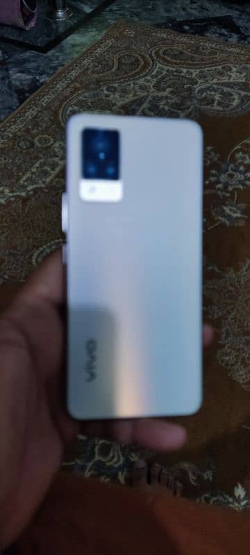 vivo v21 4