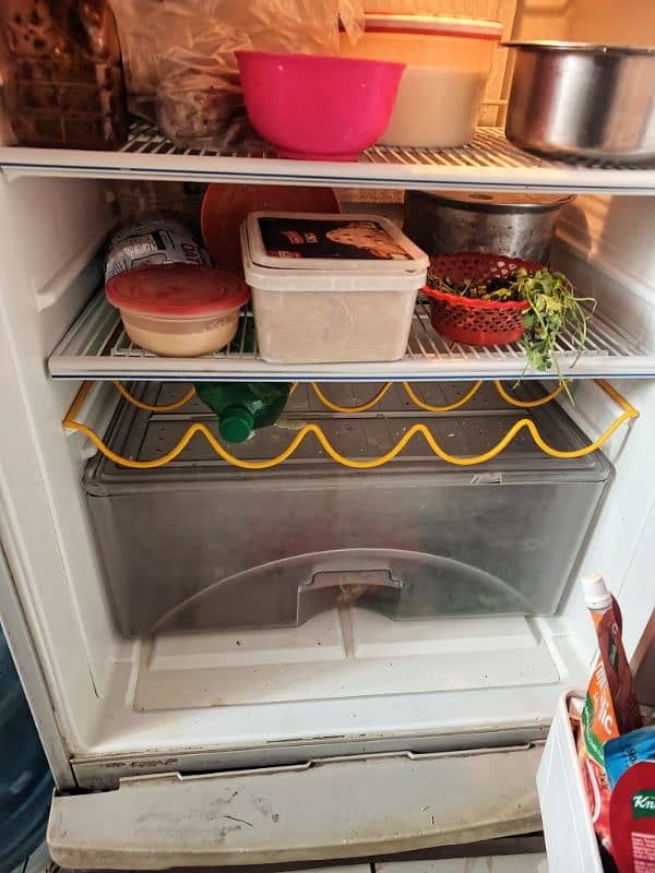 Used Dawlance Fridge for Sale – In Excellent Condition! 2