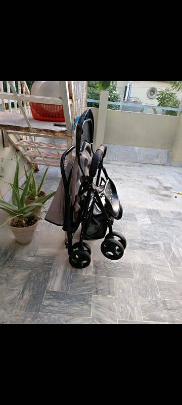 Baby big size foldable Pram 2