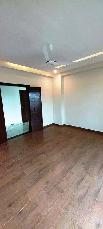 Brand New 10 Marla 3 Bedrooms 3rd Floor Apartment Available For Sale In Sector - D Askari 11 Lahore 11