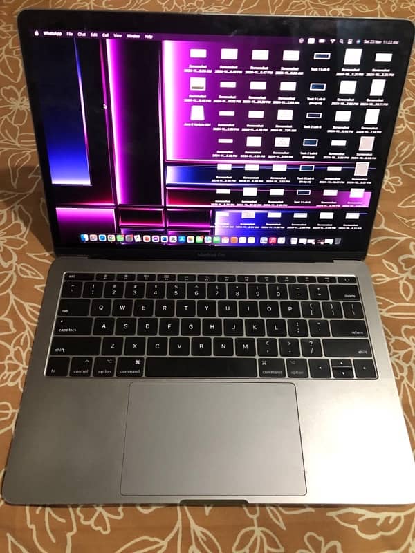 Macbook Pro 2017 16/256 2