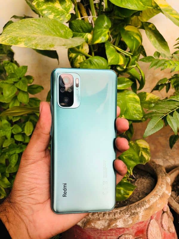 Redmi note 10 (4/128) with Box 0