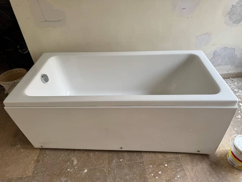 Unused Bathtub for Sale 5foot 0