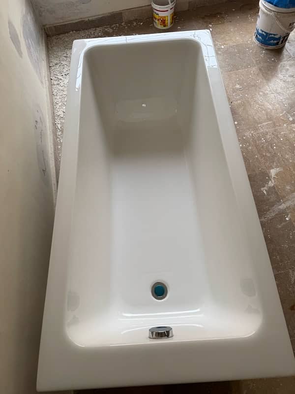 Unused Bathtub for Sale 5foot 1