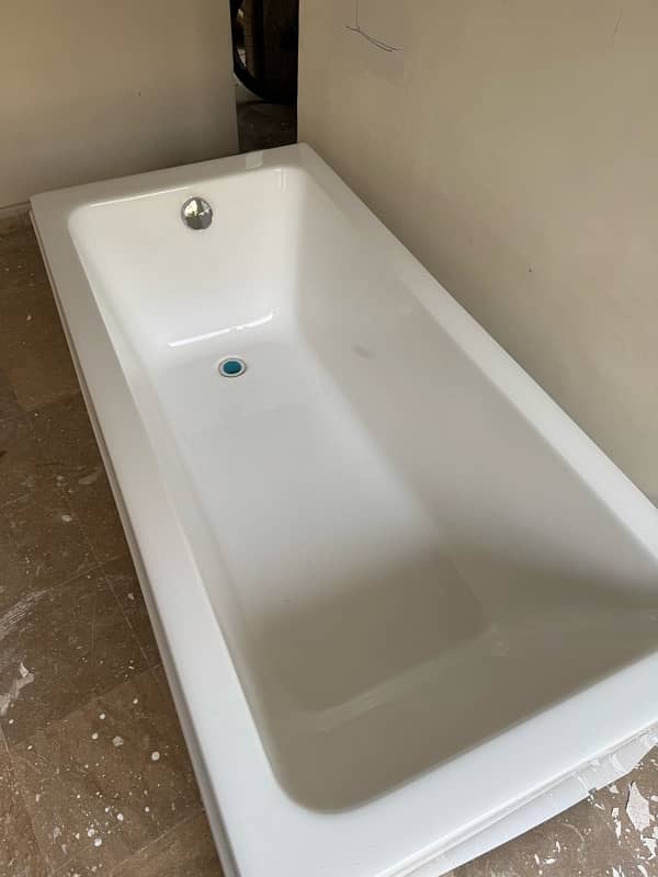 Unused Bathtub for Sale 5foot 3