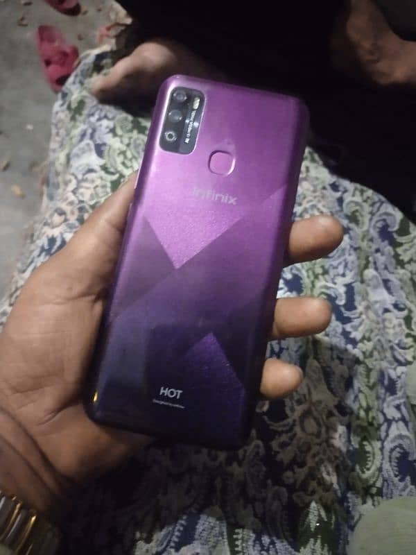 Infinix hot9 play 4/64 2