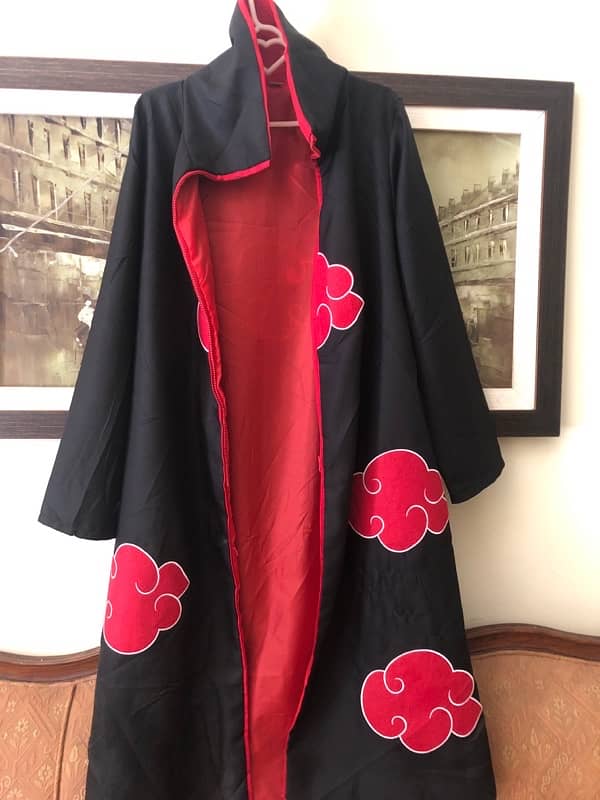 Barely worn, Cool Naruto Uchiha clan robe 0