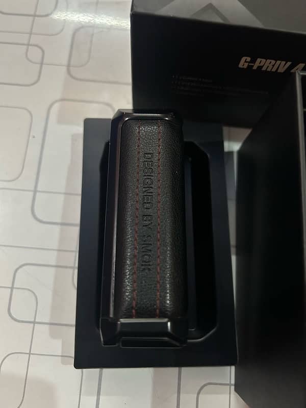 SMOk G-priv 4 with box 3