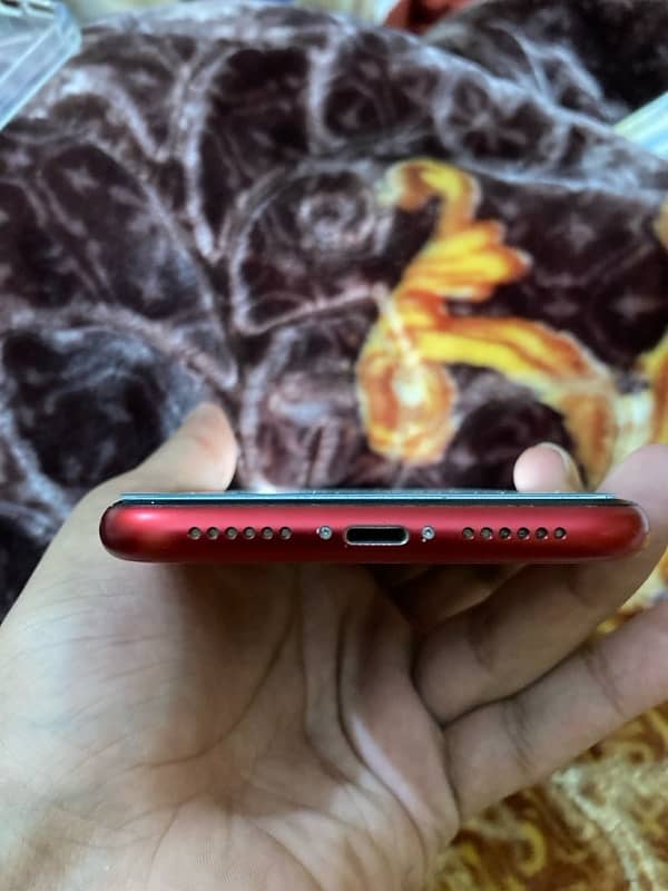 IPhone 11 (RED) 64 GB Non PTA 3