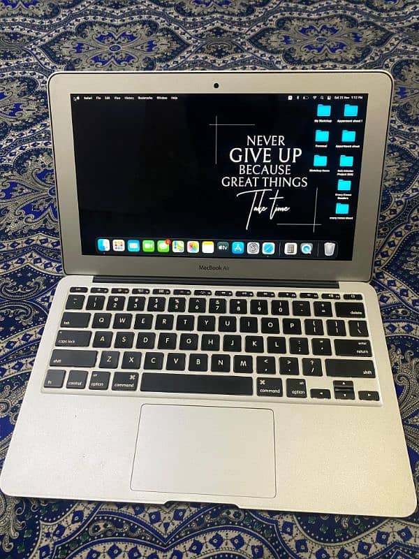 MacBook Air ( 2014) - 8GB RAM, 128GB SSD, macOS Big Sur 0