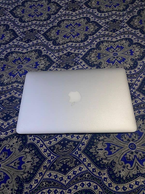 MacBook Air ( 2014) - 8GB RAM, 128GB SSD, macOS Big Sur 3