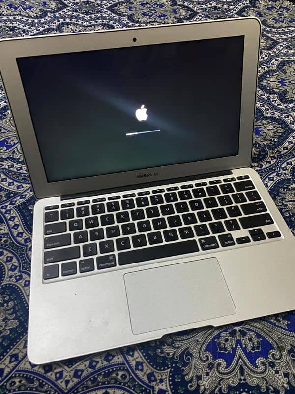 MacBook Air ( 2014) - 8GB RAM, 128GB SSD, macOS Big Sur 15