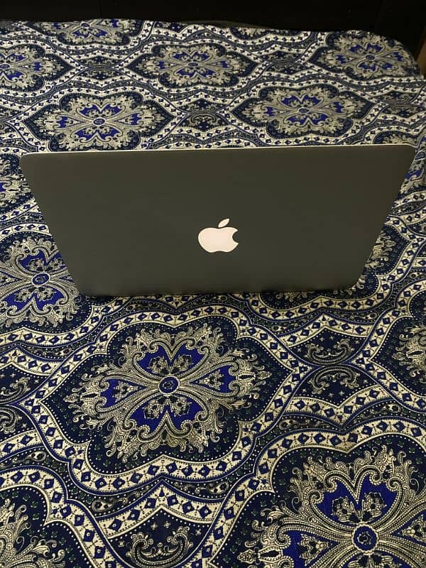 MacBook Air ( 2014) - 8GB RAM, 128GB SSD, macOS Big Sur 16