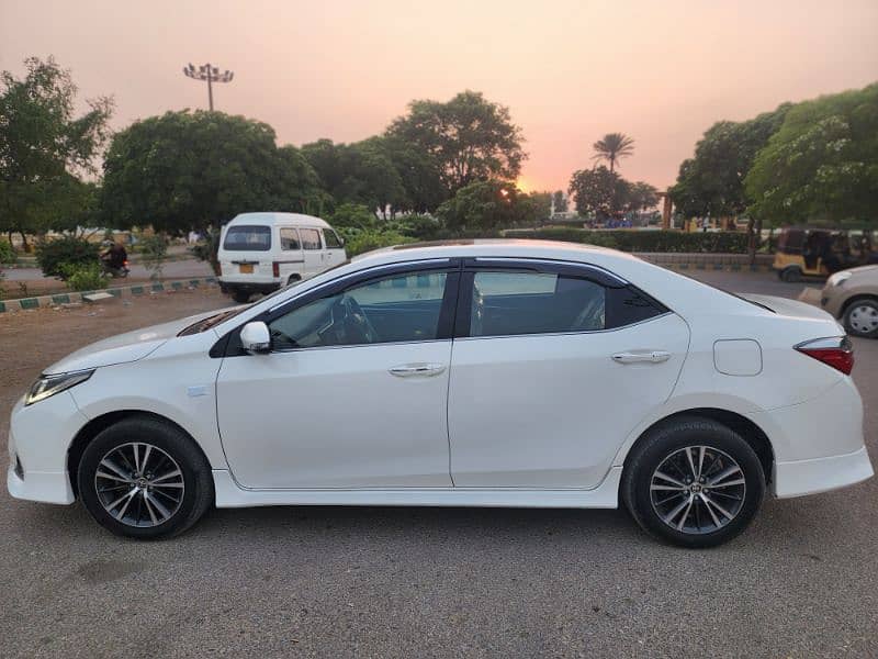 Toyota Corolla Altis Grande Black Interior 2021 3