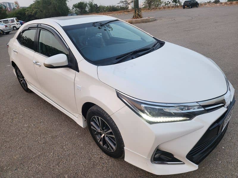 Toyota Corolla Altis Grande Black Interior 2021 5