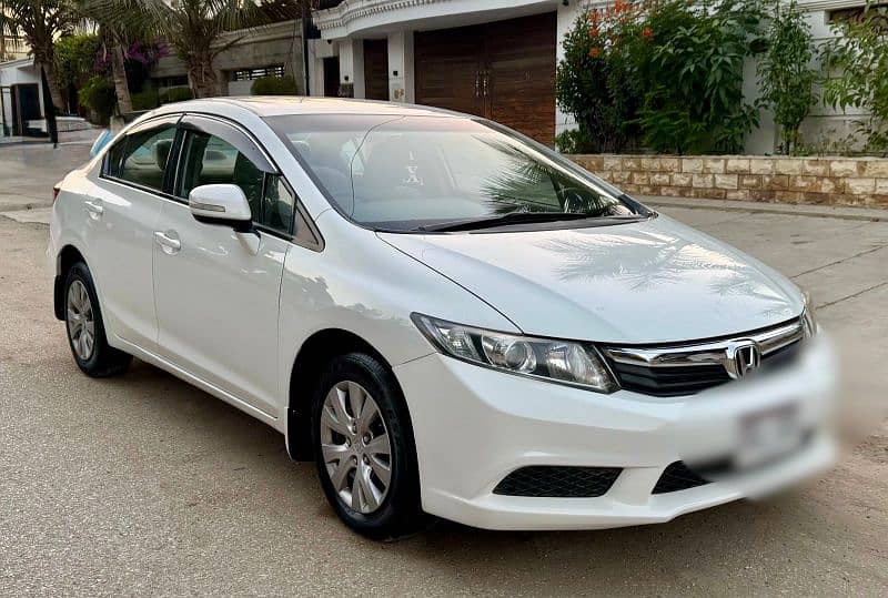 Honda Civic Prosmetic 2014 like new white beauty 2