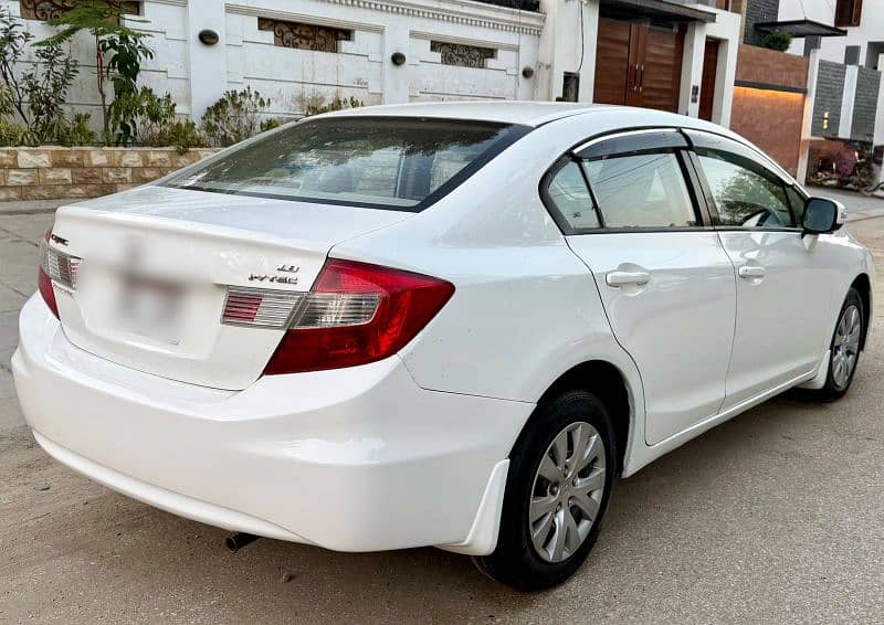 Honda Civic Prosmetic 2014 like new white beauty 4