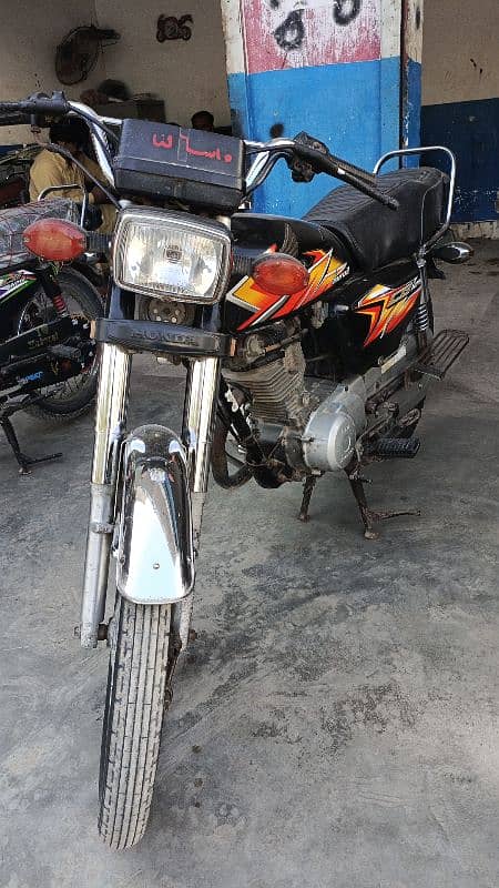 Honda cg 125 Karachi 03027746711 4