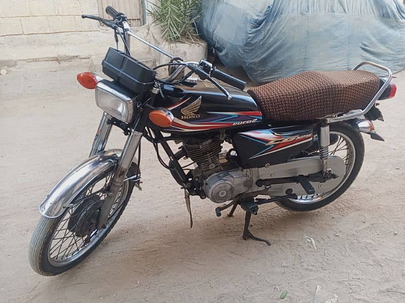 Honda 125 urgent sale 03152191210 6